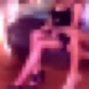 Laura, 32 ans, connectée à Cheffes pour une rencontre coquine