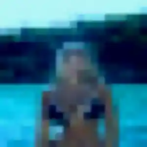 Karima, 22 ans, dispo pour plan cul à Cheniménil
