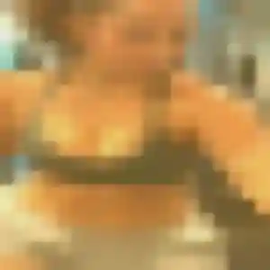 Sexy Toyin, 43 ans à Clesles - voir sa photo