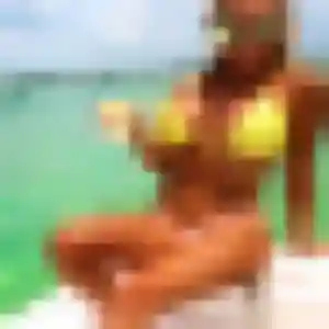Khoudia, femme de 23 ans cherche plan cul à Cluny