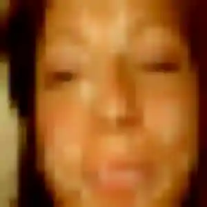 Rejoins Seynabou, 25 ans à Cluny en t'inscrivant