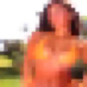Salomé, femme de 26 ans cherche plan cul à Combles-en-Barrois