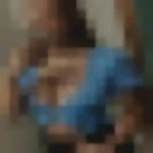 Découvre Merveille, 24 ans à Combloux en privé