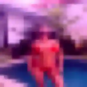 Dieynaba, femme de 30 ans veut plan cul à Combourg