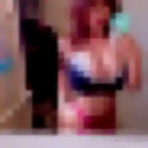 Toyin, 28 ans, cherche un plan cul à Commer