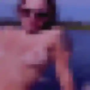 Madeleine, 33 ans, connectée à Condrieu pour une rencontre coquine
