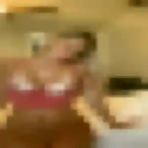 Oumou, fille de 23 ans cherche plan cul à Conquereuil