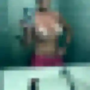 Photo de Cassandra à Courchelettes (37 ans) - plan cul gratuit