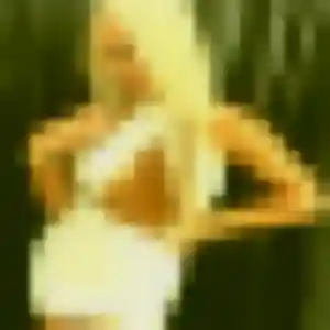 Photo de Esi à Crèvecœur-le-Grand (45 ans) - plan cul gratuit