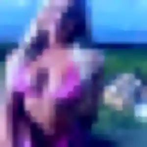 Maëva, 24 ans, connectée à Cubjac-Auvézère-Val d'Ans pour une rencontre coquine