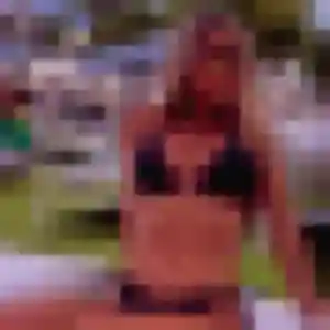 Nicole, femme de 36 ans propose plan cul à Cucuron