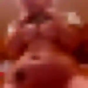 Photo privée de Esther, 22 ans à Cuvat - rencontre coquine