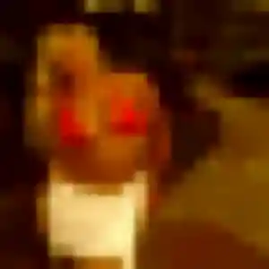 Éléonore, femme de 42 ans cherche plan cul à Dammartin-en-Serve