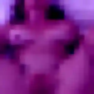 Adjoua, fille de 24 ans cherche plan cul à Dégagnac