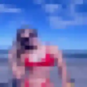 Xénia, 23 ans, connectée à Dieudonné pour une rencontre coquine