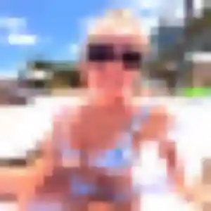 Photo de Wivine à Dirinon (44 ans) - plan cul gratuit