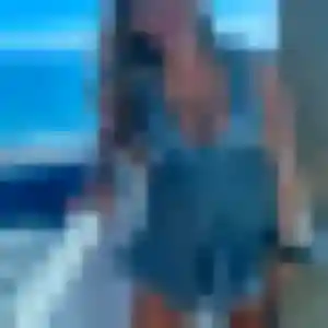 Lina, 26 ans, connectée à Distré pour une rencontre coquine
