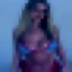 Solange, 40 ans, connectée à Doizieux pour une rencontre coquine