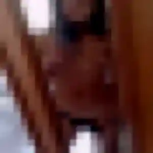 Bukola, 25 ans, en ligne à Dugny-sur-Meuse pour un plan cul