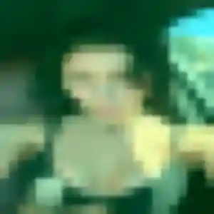 Titi, femme de 24 ans cherche plan cul à Échalas