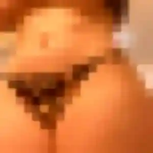 Funke, 43 ans, connectée à Etaux pour une rencontre coquine