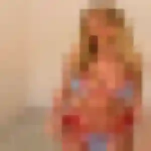 Constance, 32 ans, en ligne à Flamanville pour une rencontre coquine