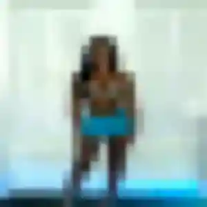 Yetunde, 30 ans, connectée à Fontcouverte pour une rencontre coquine