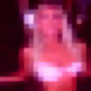 Éva, 38 ans, dispo pour plan cul à Friesen