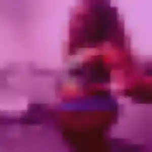Noëlla, 22 ans, connectée à Galluis pour un plan cul