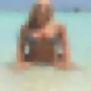 Louisette (28 ans) à Genouillé propose un plan cul ce soir