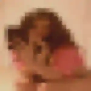 Héloïse, 30 ans, connectée à Gentelles pour un plan cul