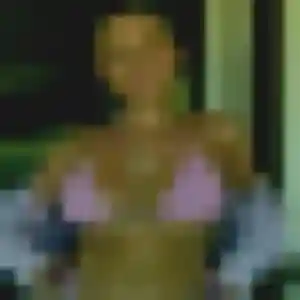 Capucine, 26 ans, connectée à Geyssans pour une rencontre coquine