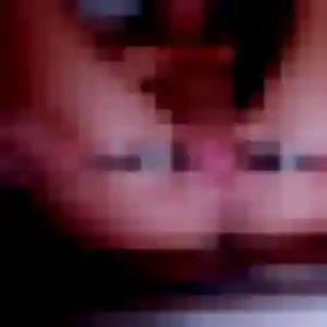 Delphine, 27 ans, en ligne à Gironville-sur-Essonne pour une rencontre coquine