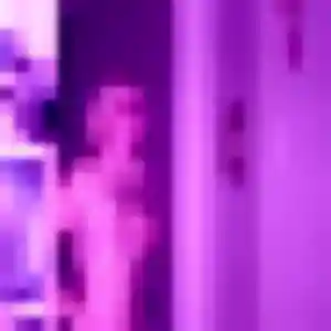 Sexy Esi, 23 ans à Goincourt - découvrir son profil