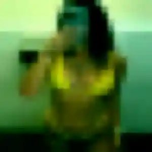 Coralie (37 ans) à Gorze propose une rencontre ce soir