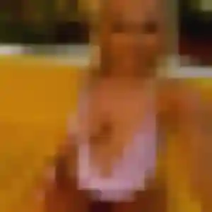 Découvre Hortense, 31 ans à Gressy en privé