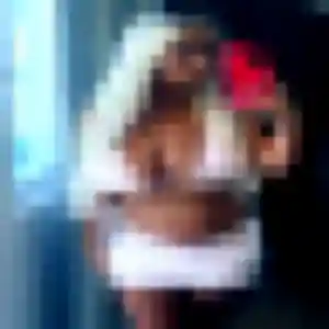 Rencontre Grâce, 24 ans à Grues en t'inscrivant