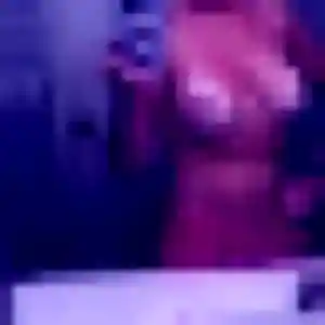 Découvre Jennifer, 32 ans à Guilligomarc'h en privé