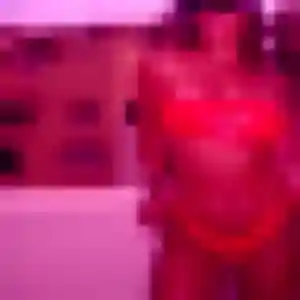 Takha, 43 ans, connectée à Guilvinec pour une rencontre coquine