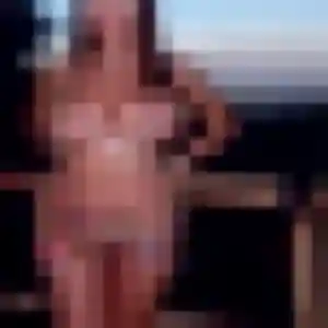 Déla (22 ans) à Houdain attend un plan cul rapidement