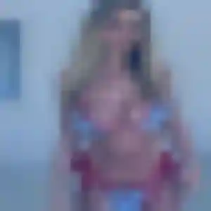 Photo de Zaïna à Houdan (40 ans) - plan cul discret