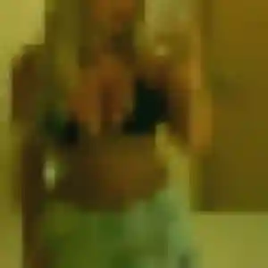 Rejoins Miriam, 32 ans à Houlbec-Cocherel en privé