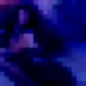 Contacte Delphine, 28 ans à Illifaut en privé