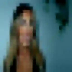 Photo privée de Esi, 22 ans à Illtal - rencontre coquine