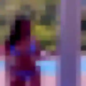 Nassira, 29 ans, en ligne à Isneauville pour une rencontre coquine