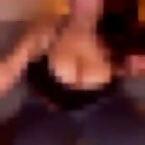 Isatou, fille de 38 ans veut plan cul à Jard-sur-Mer