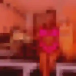 Rencontre Kadja, 35 ans à Javron-les-Chapelles en privé