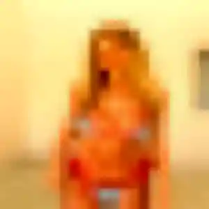 Kafui, 42 ans, connectée à Jouet-sur-l'Aubois pour une rencontre coquine