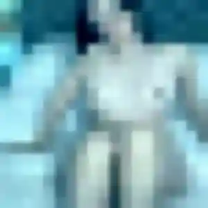 Adunni, 34 ans, connectée à Kergloff pour un plan cul