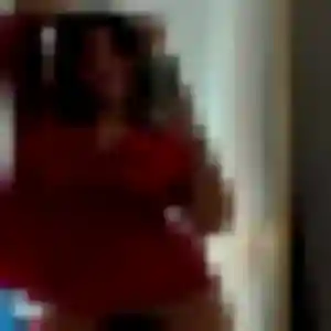 Photo de Thérèse à La Celle-sur-Loire (23 ans) - plan cul gratuit